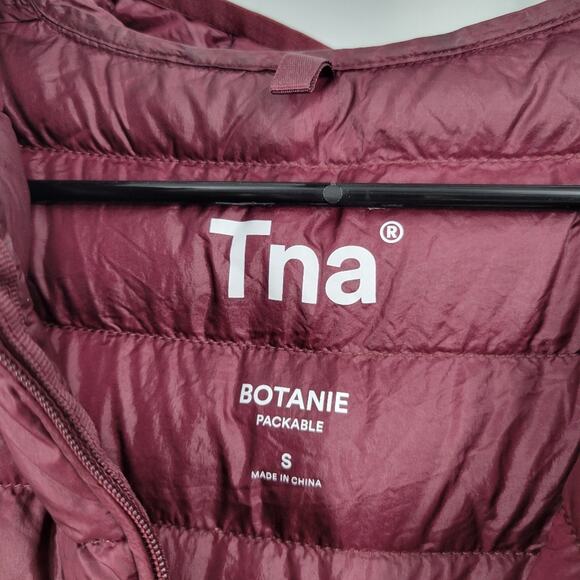 Aritzia TNA Purple Down Packable Botanie Puffer Jacket S - Picture 12 of 12